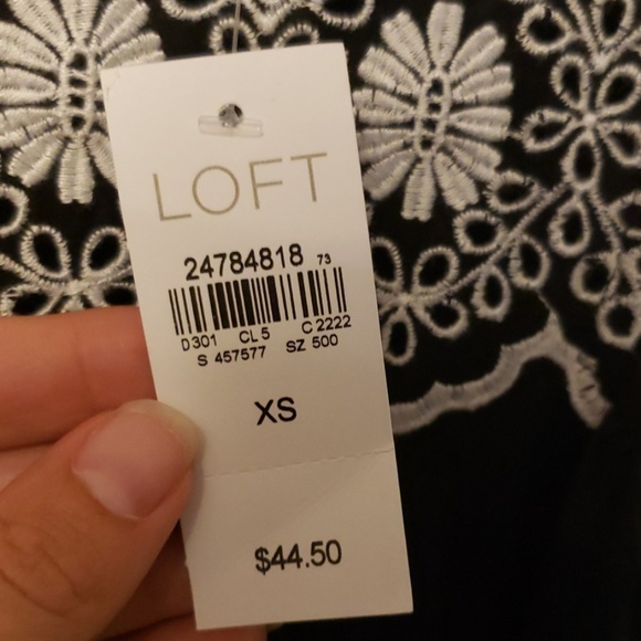 Cold shoulder top - Picture 5 of 6